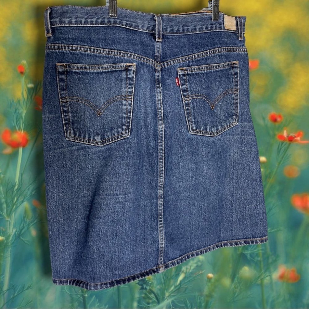 Levi’s Vintage Denim Skirt Size 16